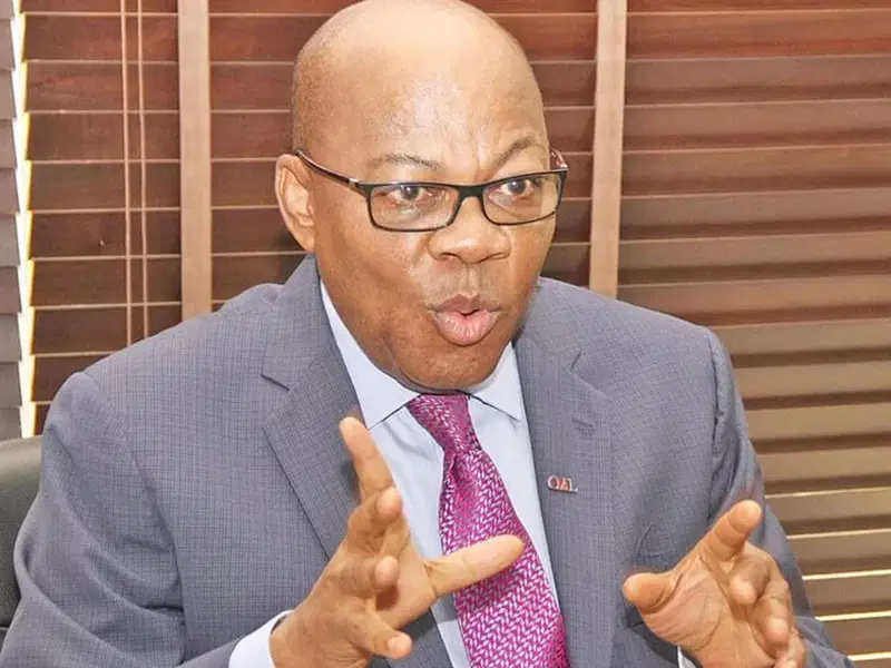 Olisa agbakoba